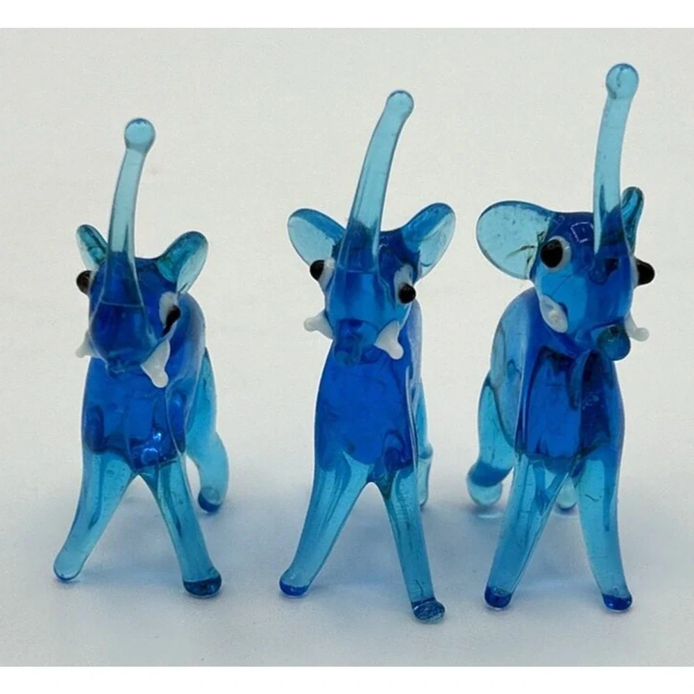 Vintage Unique Blue Elephant Glass Figurines‎ Set of 3 SKU PB197
